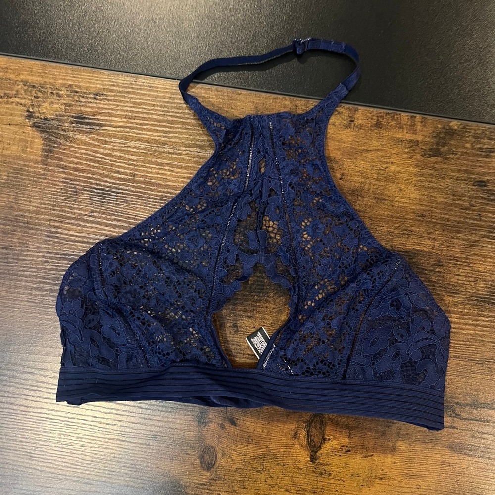 Victorias Secret Very Sexy Navy Blue‎ Lace High Neck Halter Bralette Medium